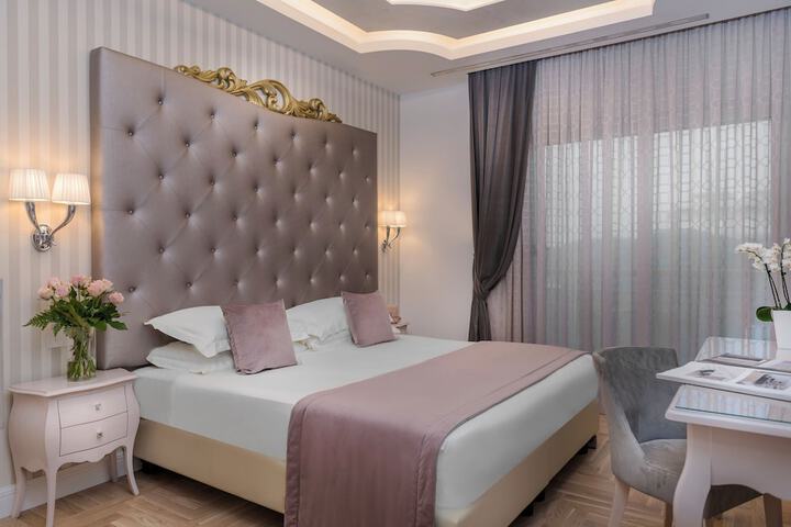 Room 14 of 63