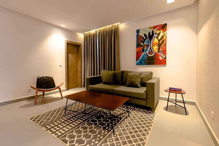 Room 47 of 86