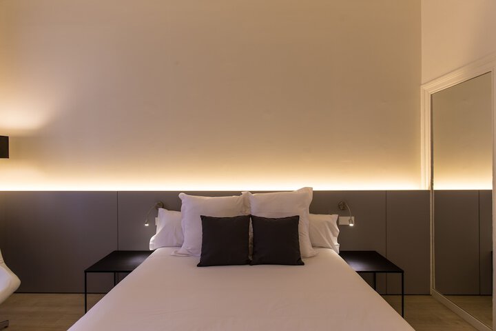 Room 27 of 61