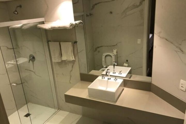 Room 4 of 21