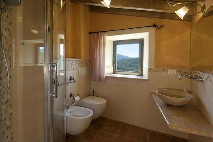 Room 25 of 25