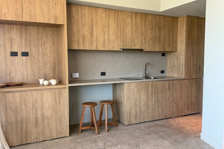 Room 2 of 67