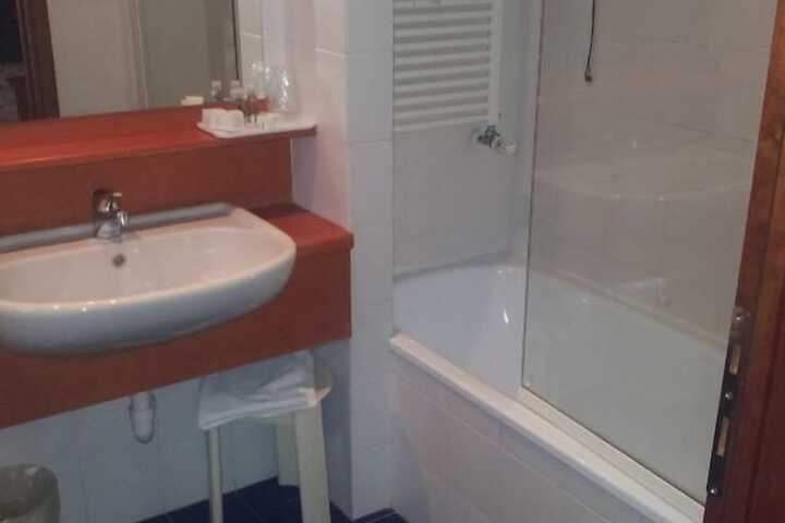 Bath Photo