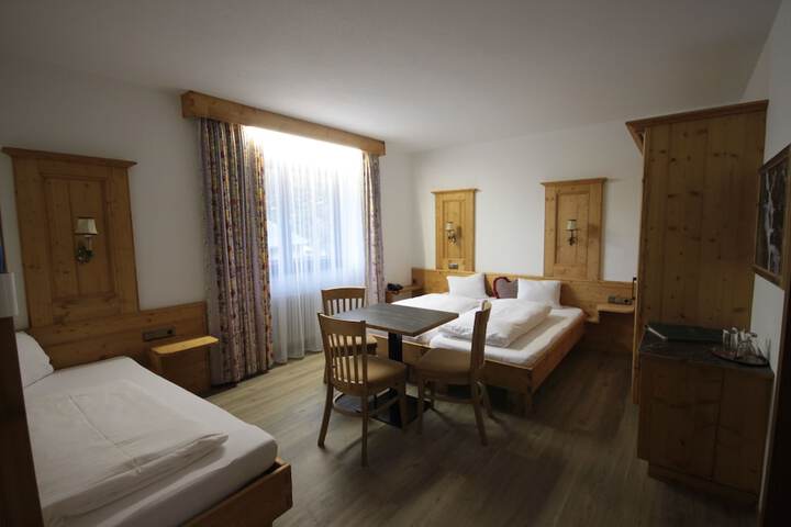 Room 7 of 23