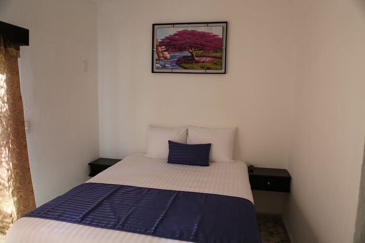 Room 4 of 49