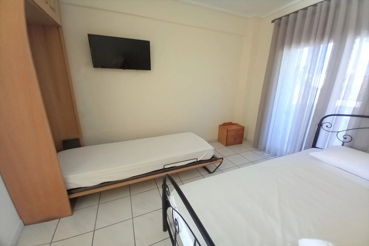 Room 3 of 14