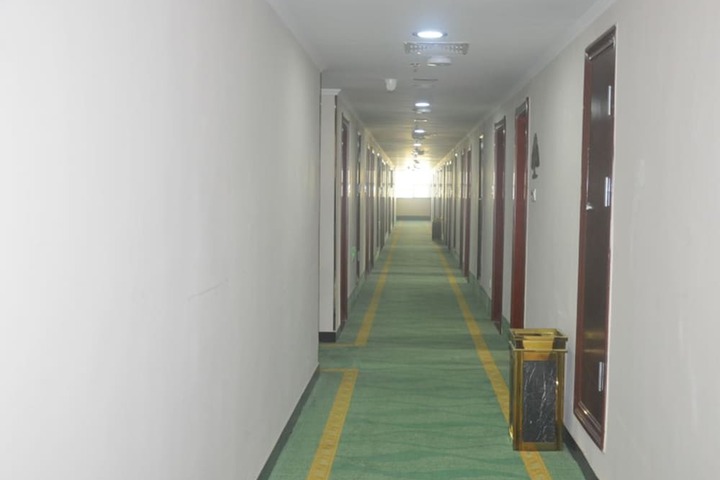 Ballroom/Hall 42 of 45