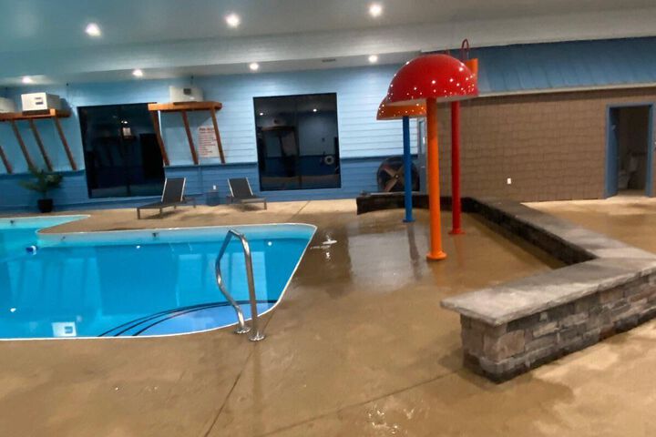 Pool 96 of 127