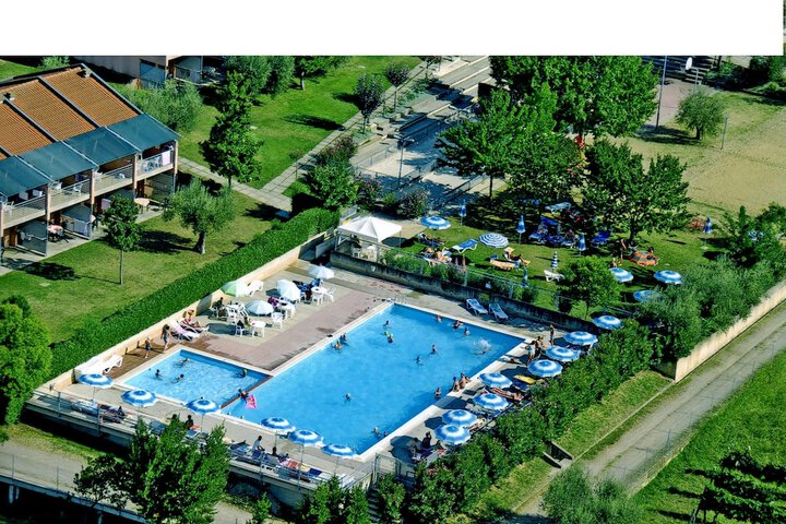 Pool 48 of 90