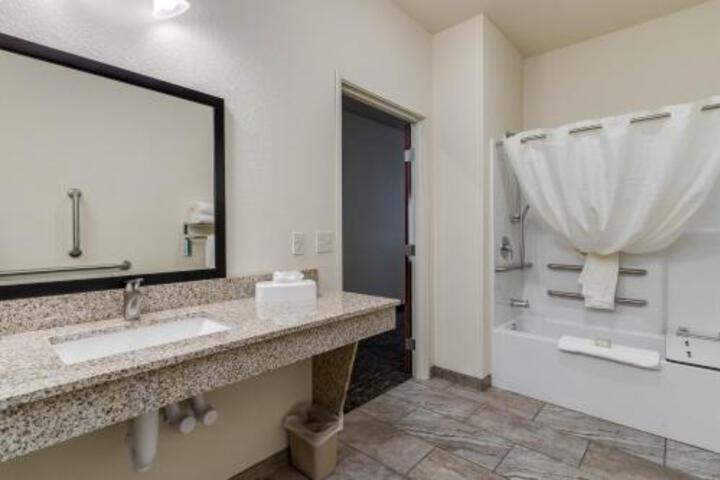 King Room - Disability Access