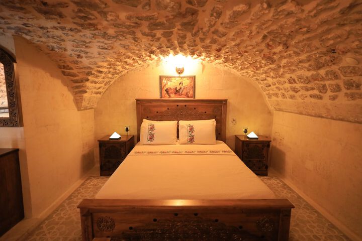Room 17 of 39