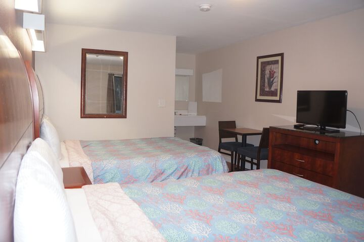 Single Room 1 King Bed (26 of 36)