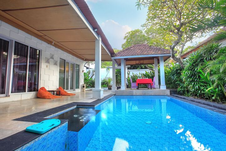 Pool 38 of 86