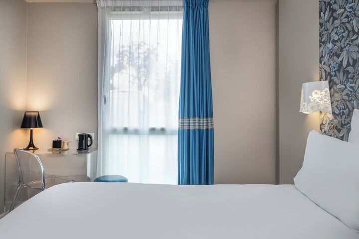 Room 14 of 87