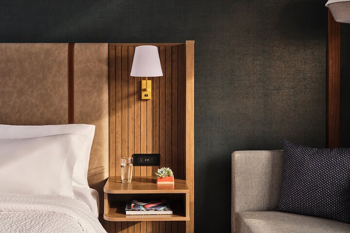 Room amenity