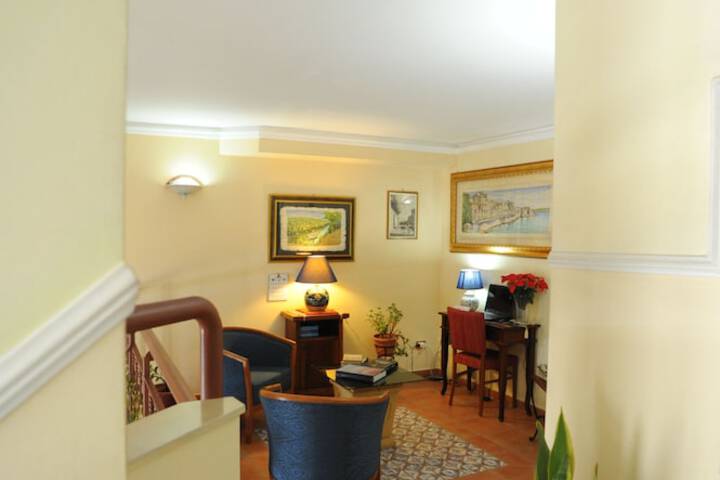Guest Lobby