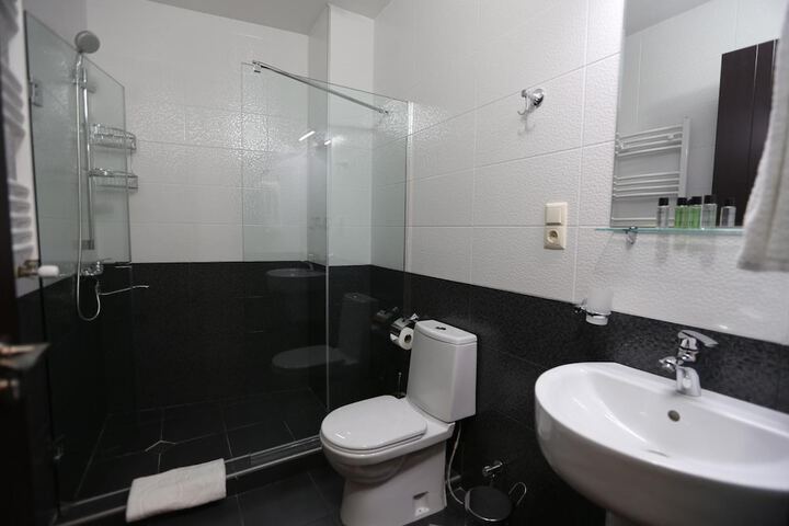 Room 19 of 27