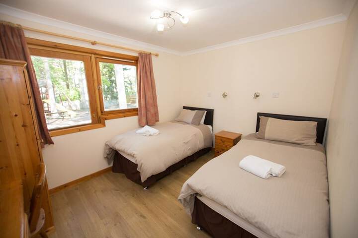 Room 9 of 40