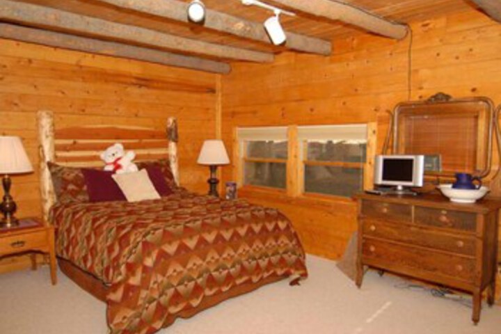 Room 12 of 15