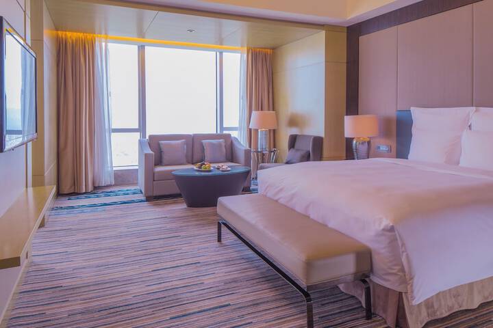 Room 42 of 110