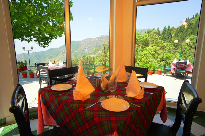 Dining Photos