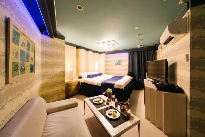 Room 15 of 49