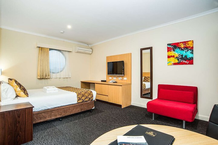 Room 11 of 35