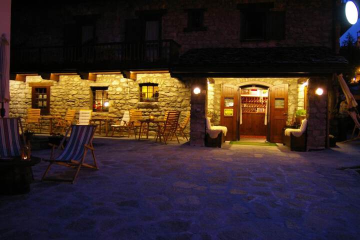 Hotel 44 of 53
