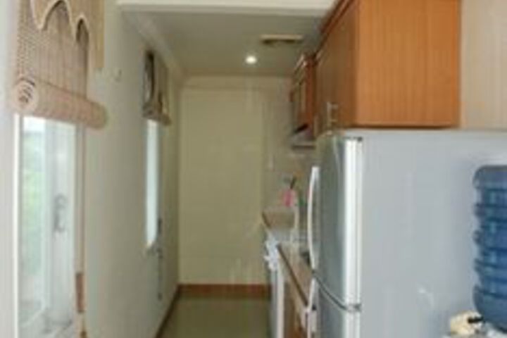 Room 17 of 32