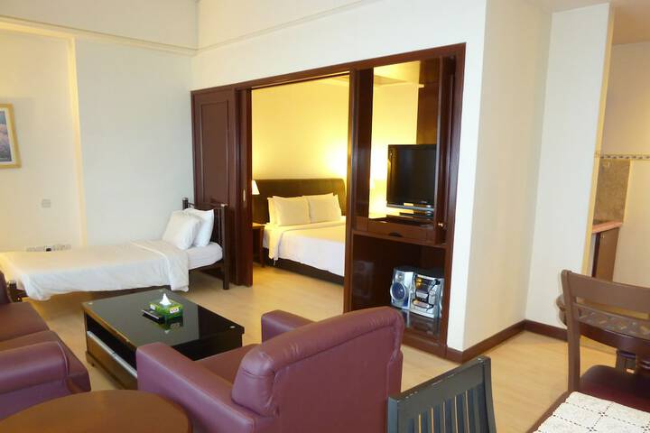 Room 13 of 63