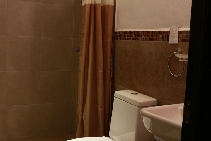 Room 21 of 53