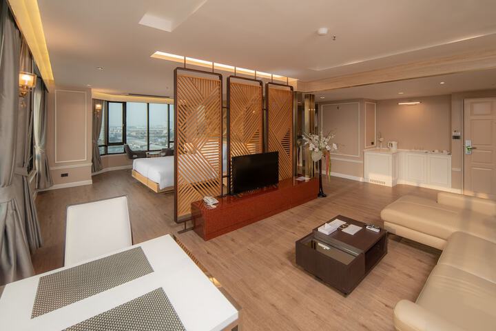 Room 5 of 54