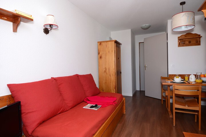 Room 2 of 13