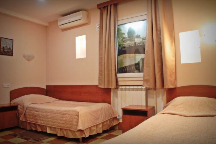 Room 4 of 30