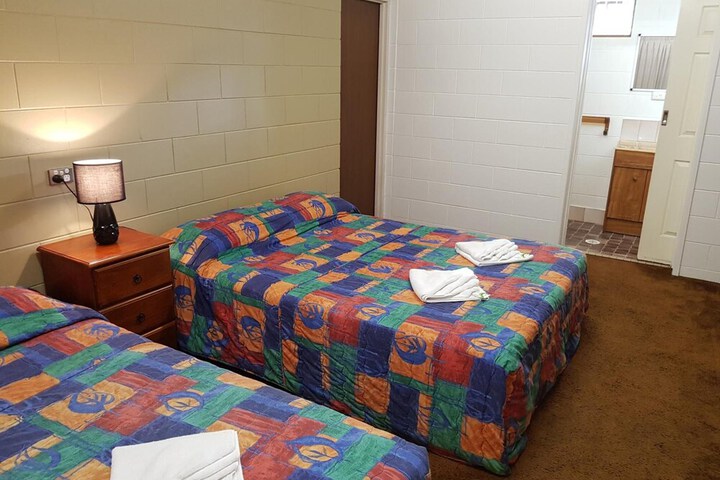 Room 8 of 30