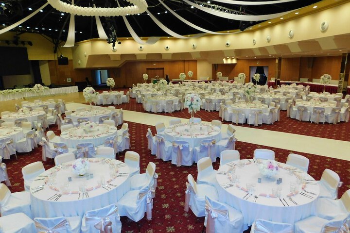 Ballroom/Hall 44 of 65