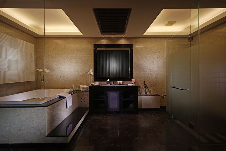 Room 26 of 57