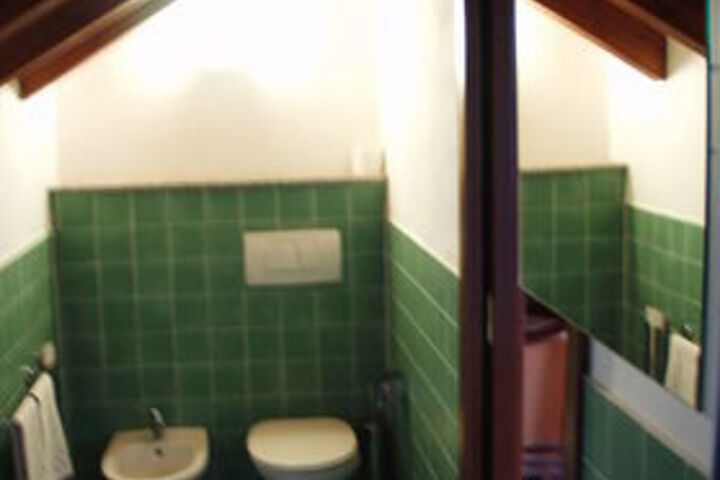 Room 4 of 30