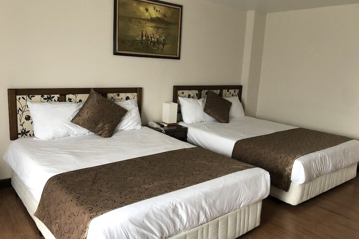 Room 2 of 40