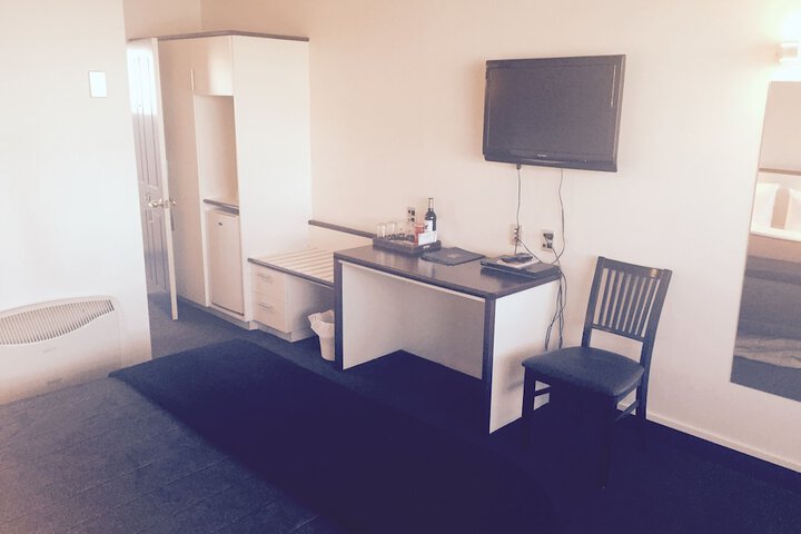 Room 25 of 49