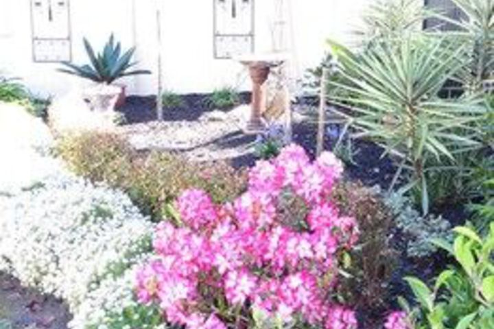 Hotel Exterior 9 of 27