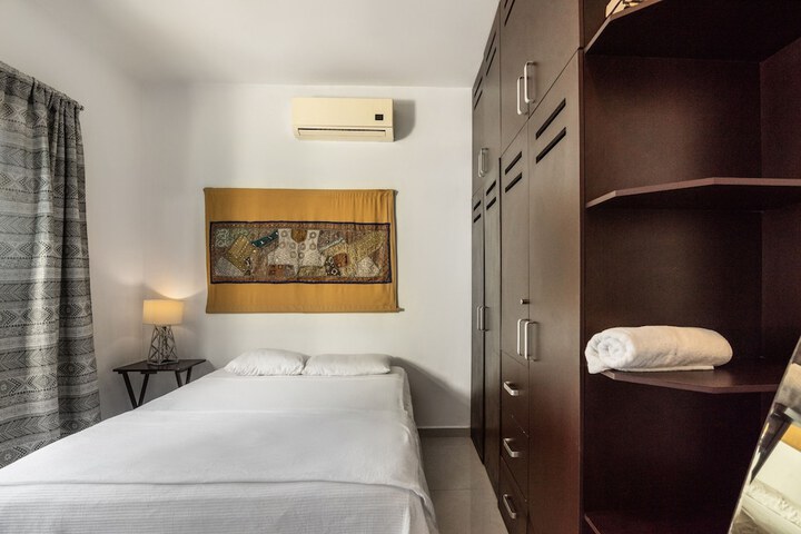 Room 14 of 129