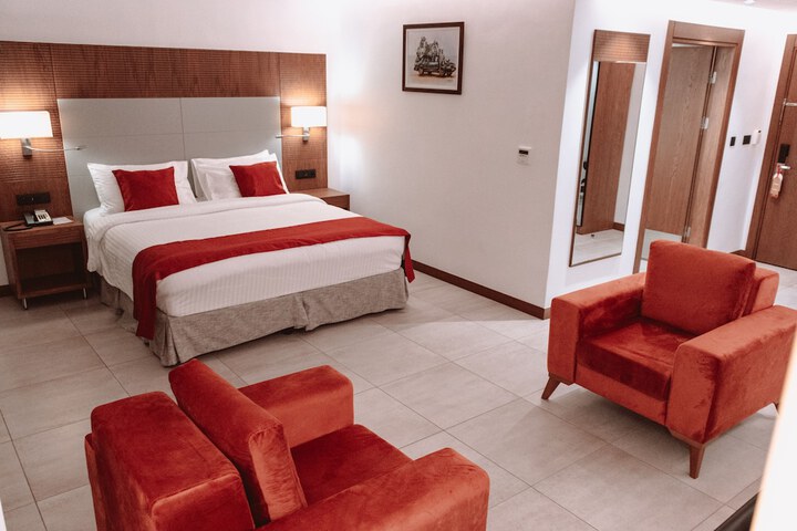 Room 38 of 117