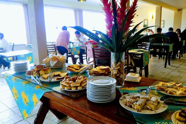 Breakfast/Coffee Service 49 of 118