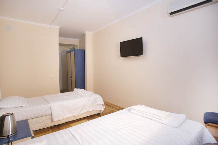 Room 8 of 46