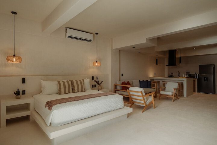 Room 26 of 67
