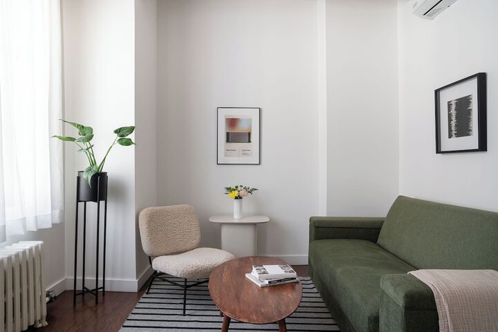 Room 93 of 145
