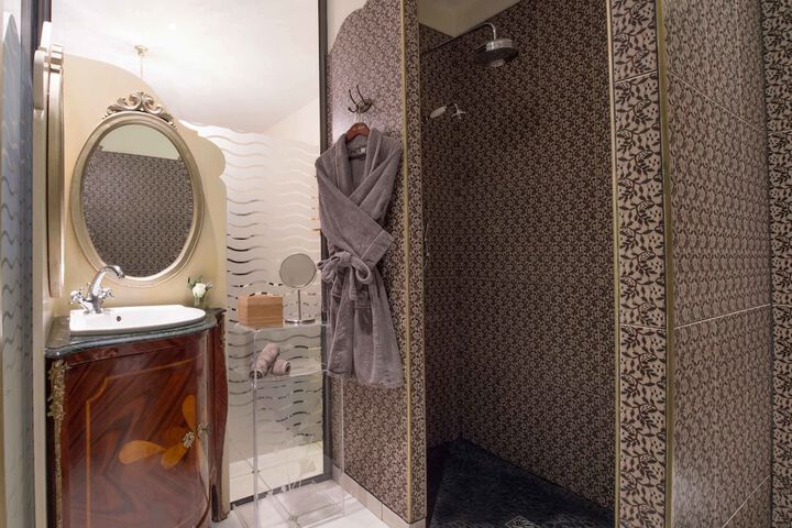 Bathroom Interior Photo