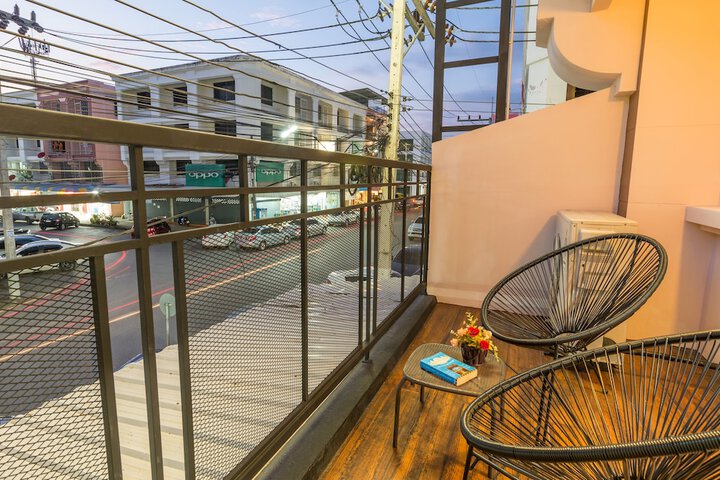 Terrace/Patio 25 of 43