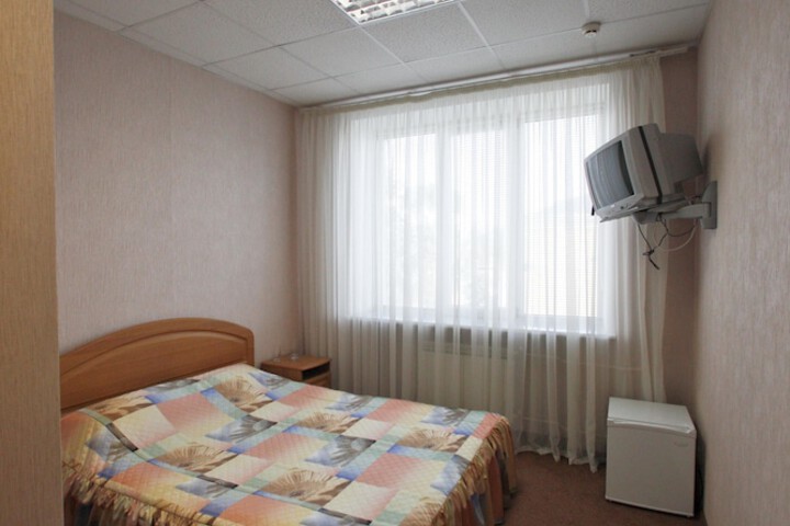 Room 8 of 40
